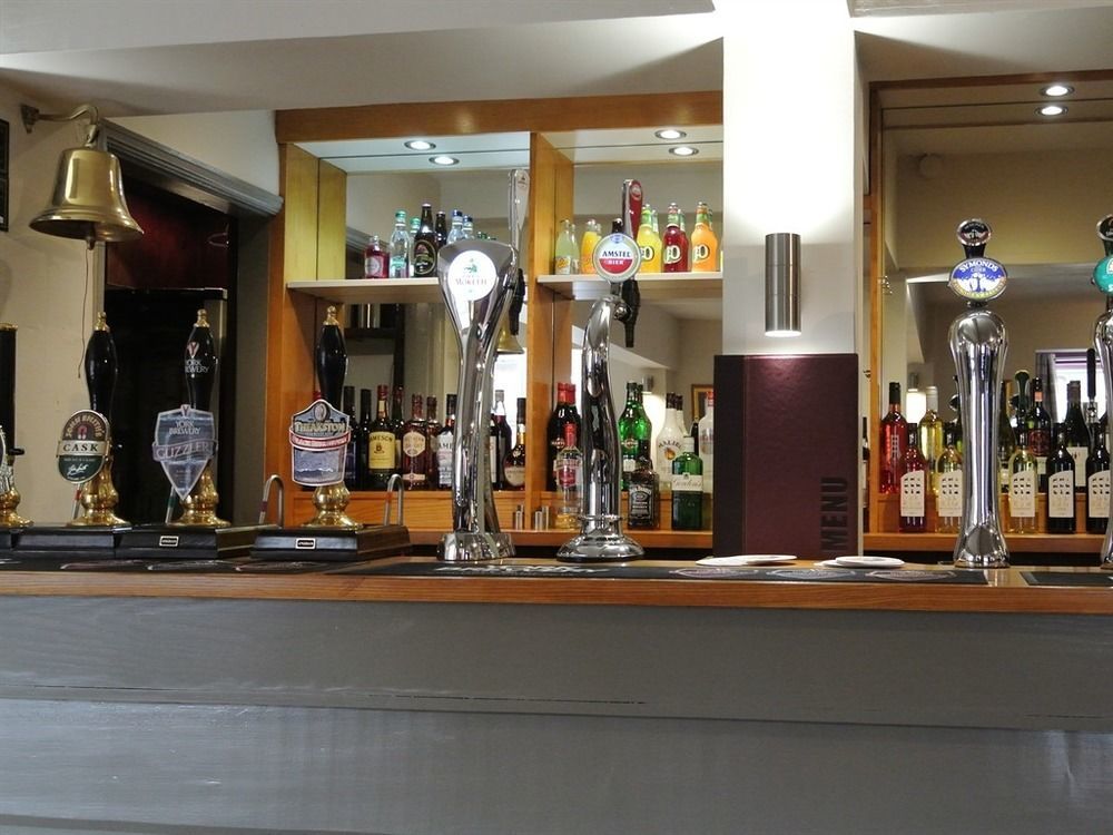 The Black Bull Inn Escrick ภายนอก รูปภาพ
